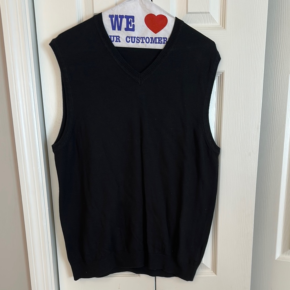 Black Sleeveless Sweater Vest